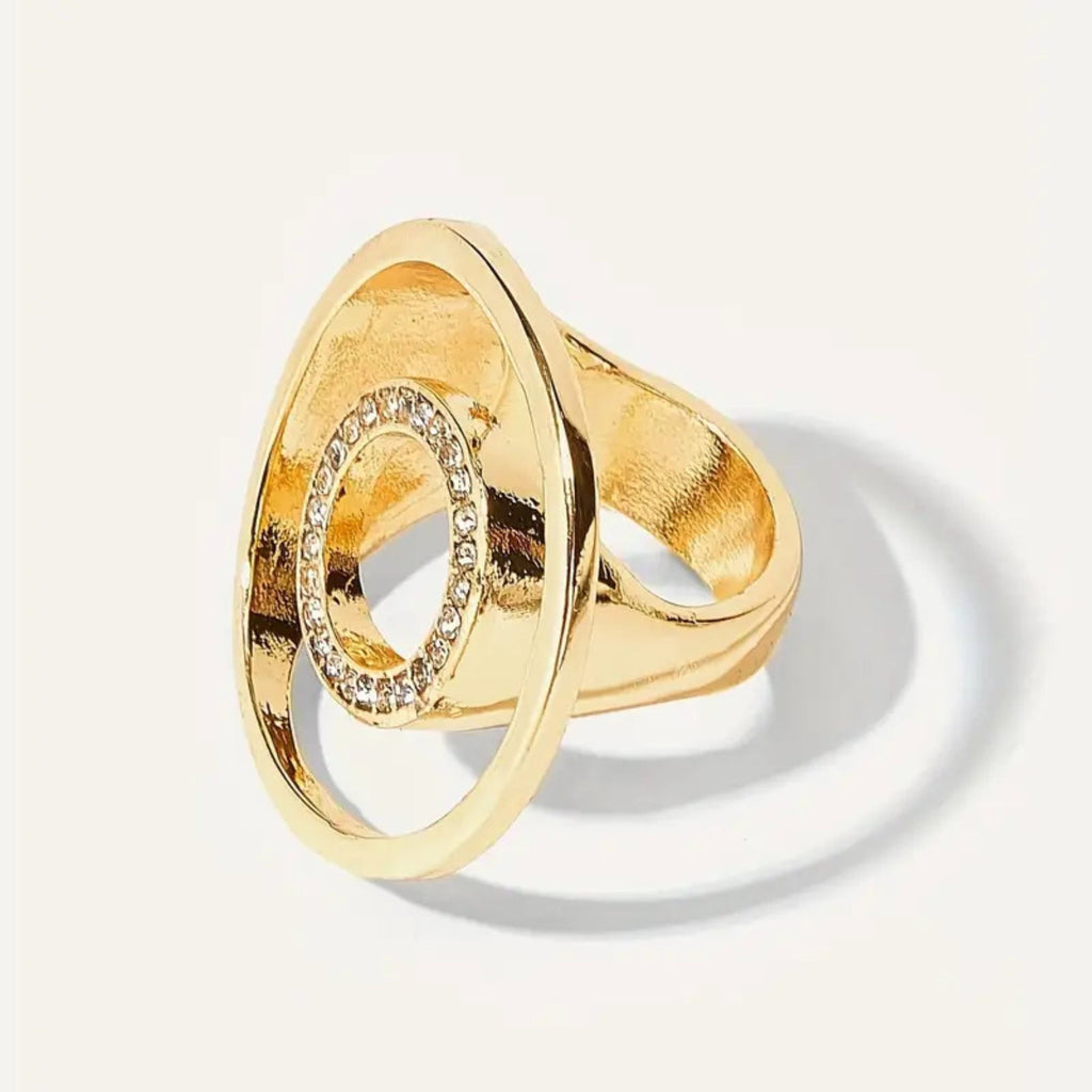 1pc Stylish Ring Exaggerated Hollow Circle Design 18k Gold Plated Inlaid Rhinestone Match Daily Outfits Party Accessory Suitable For Women