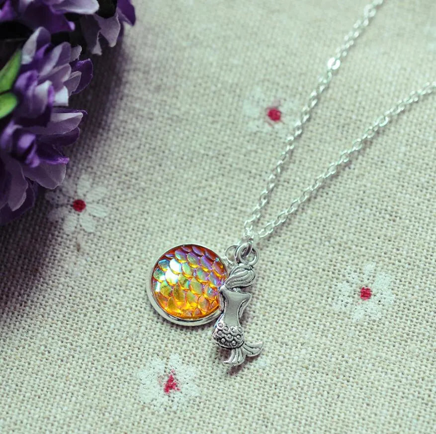 Europe US Fashion Mermaid Scales Minimalist Time Small Pendant Necklace Men Women Jewelry Friendship Gifts