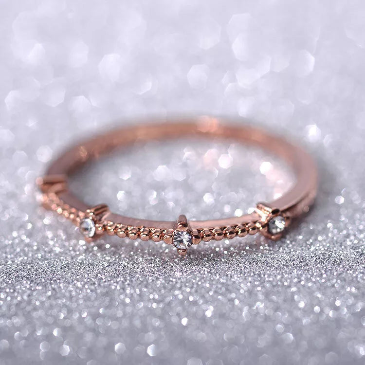 Explosive Simple 4 Small Broken Diamond Small Fresh Ring Ring Jewelry Hand